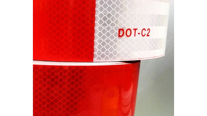 二類反光膜與二級反光膜一樣嗎-廠家專業(yè)講解【昆山玉寰】