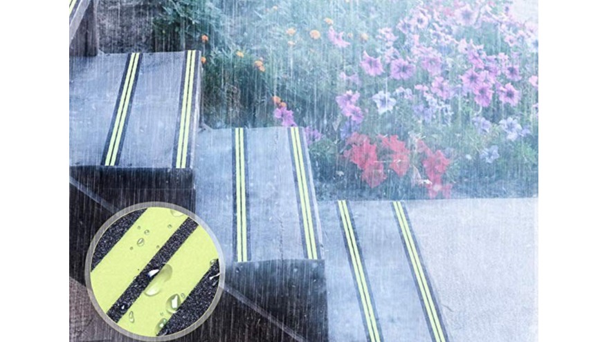 暴雪藍(lán)色預(yù)警繼續(xù)！雪天出行切勿滑倒摔傷【昆山玉寰】