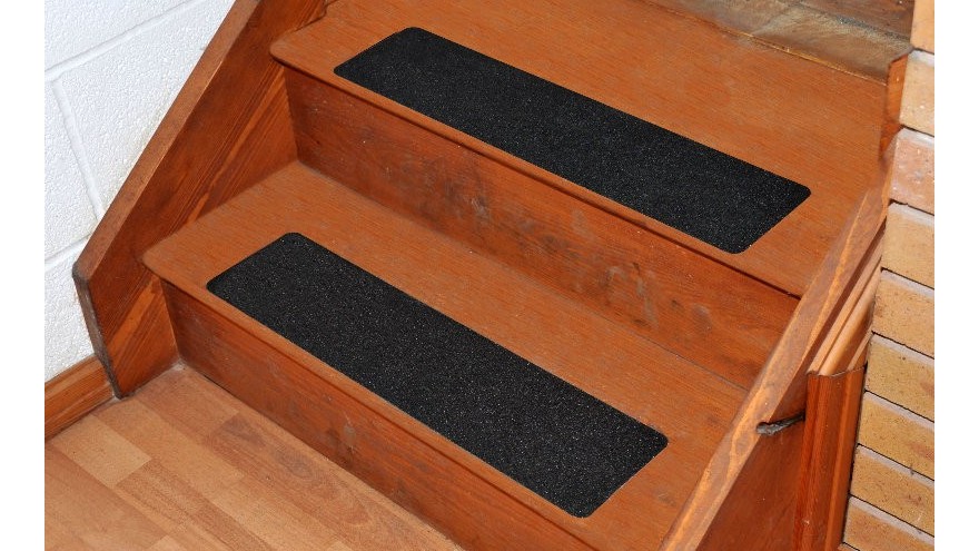 樓梯防滑膠帶，樓梯濕滑處理的新方式！