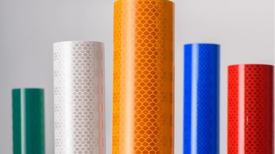 反光膜價(jià)格都是一樣的嗎？各級(jí)別反光膜廠家直接報(bào)價(jià)【昆山玉寰】