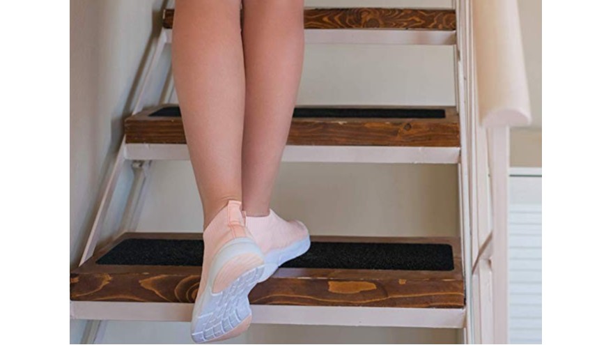 防滑膠帶在哪里買發(fā)貨快-備貨充足，最快一天發(fā)貨【昆山玉寰】