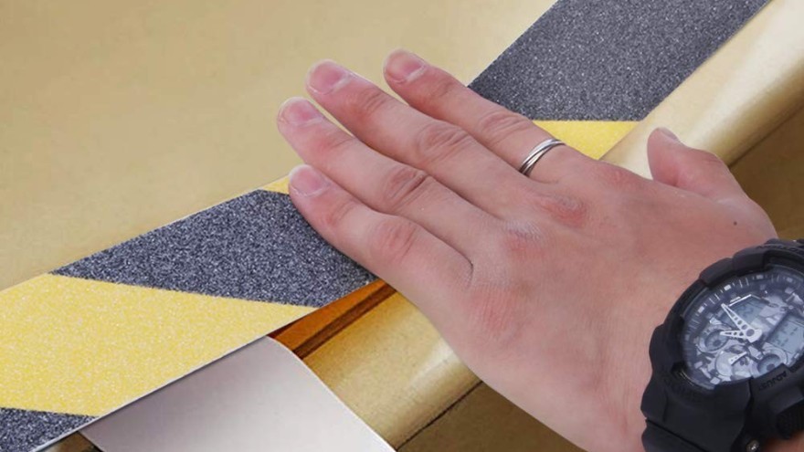 蘇州防滑膠帶廠家，實(shí)力廠家更安心【昆山玉寰】